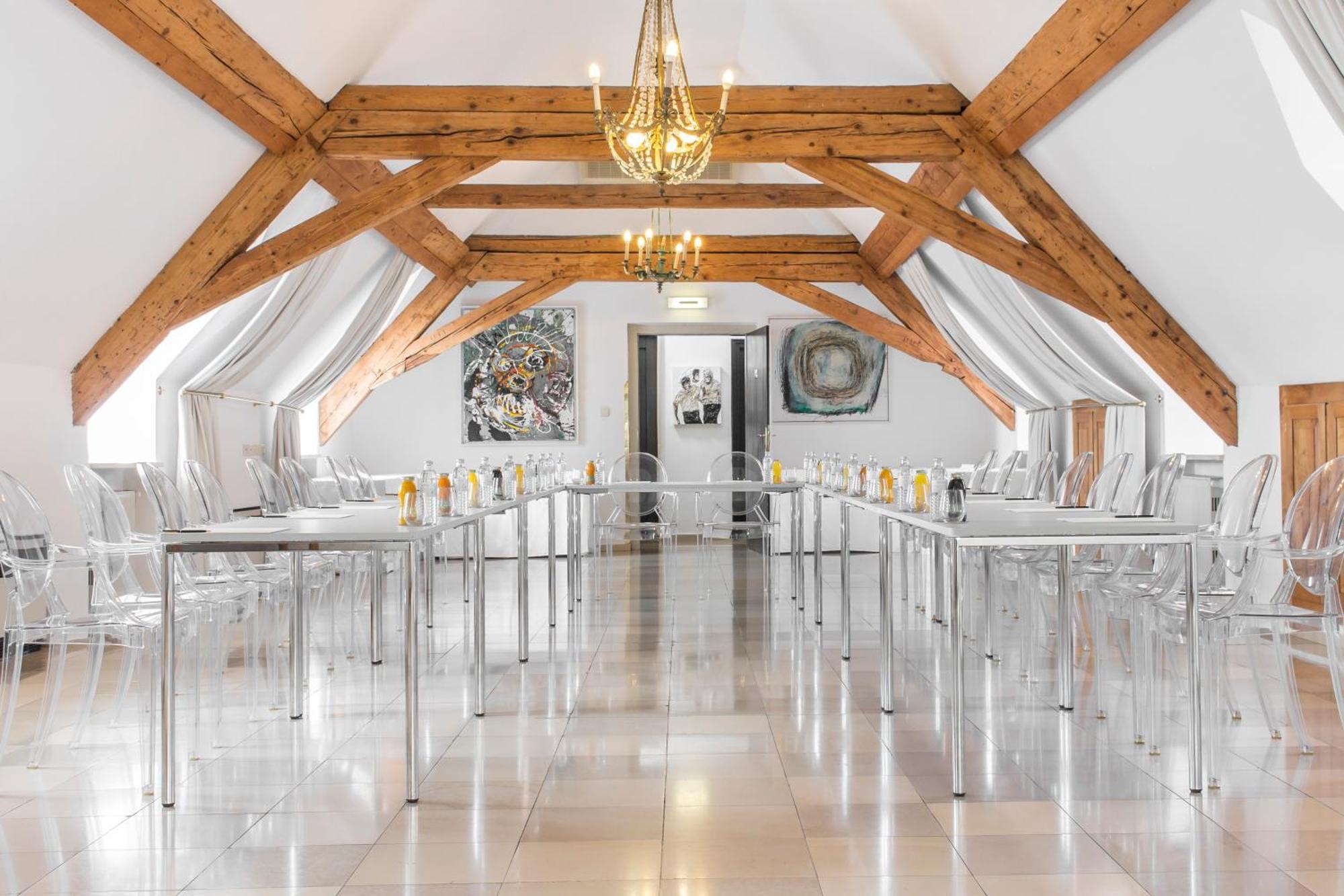 Schlossberghotel Graz Extérieur photo The interior of the restaurant